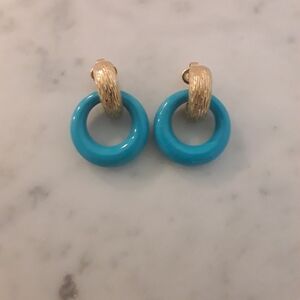 Avon Turqoise Color And Goldtone Clip On Hoop Earrings